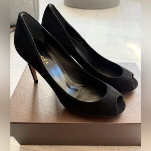 Gucci Elegant Black Suede Heels